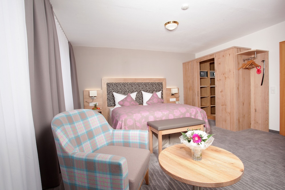 Superior Double Room, Balcony - Photo 1