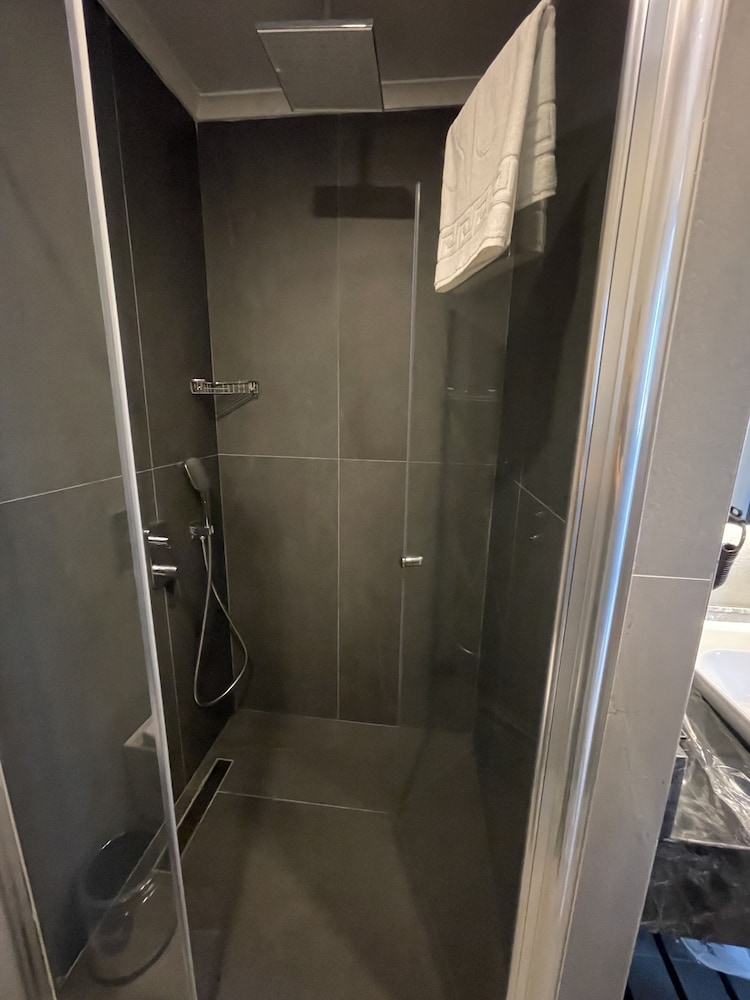 Deluxe Room, 1 King Bed, City View