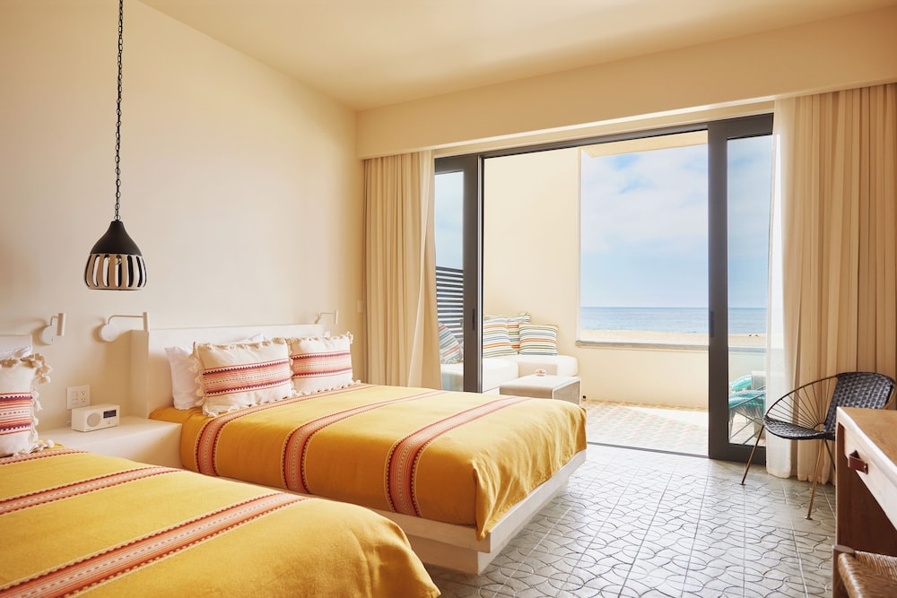 Room, 2 Queen Beds (Sea) photo 3