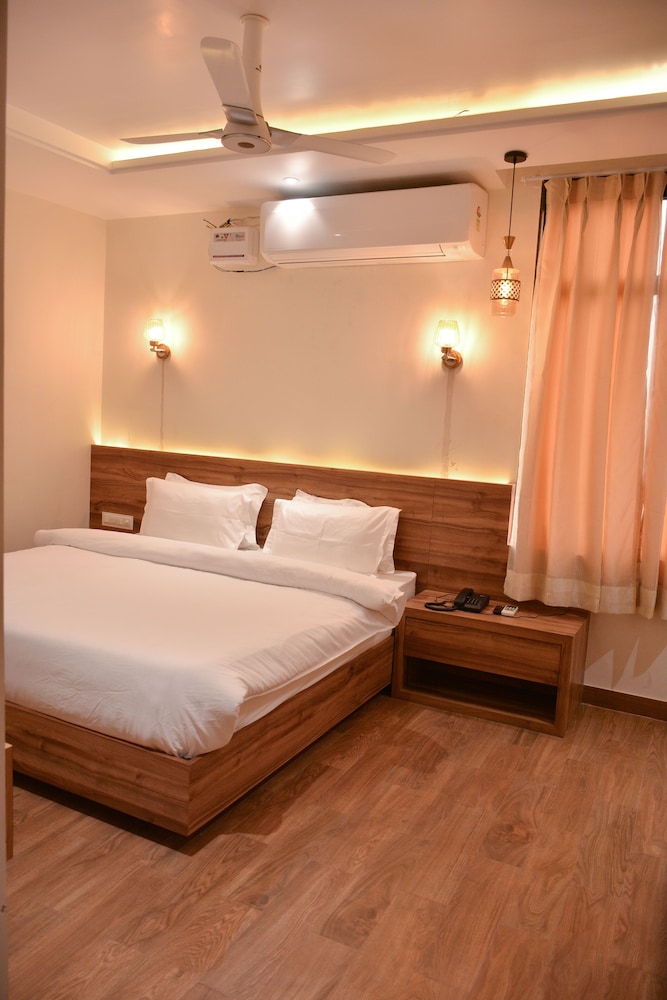Super Deluxe Room - Photo 5