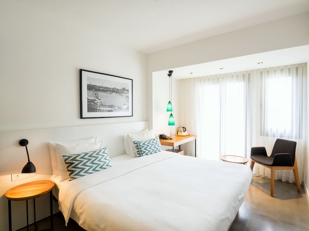 Superior Double or Twin Room photo 2