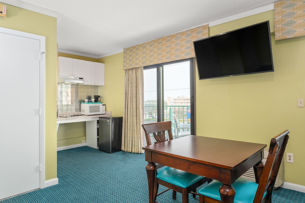 Suite, 1 Queen Bed with Sofa bed, Pets Not Allowed (Accessible) photo 3
