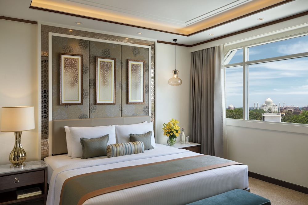 SeleQtions Suite, 1 King Bed (Taj Mahal View) - Photo 1