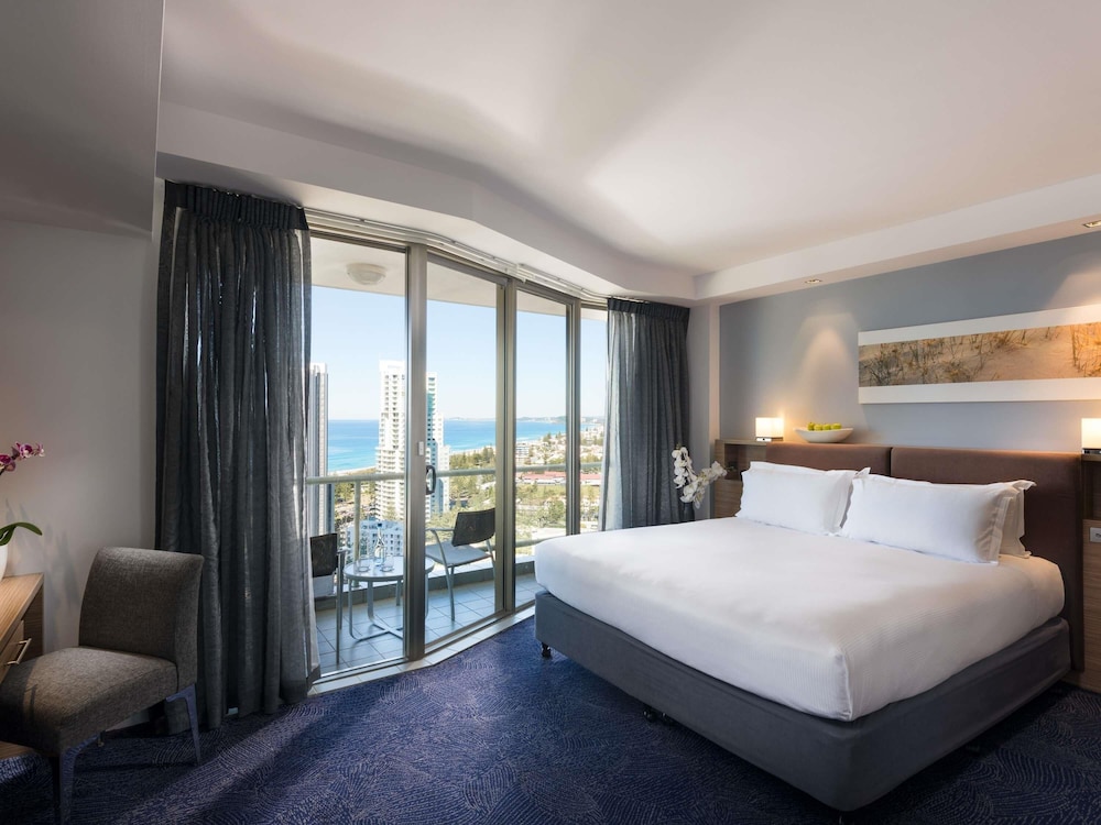 Suite, 1 King Bed, Ocean View (Opera. Spa)