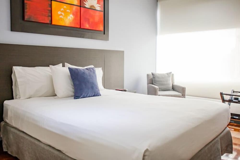 Junior Double Room, 1 King Bed - Photo 5