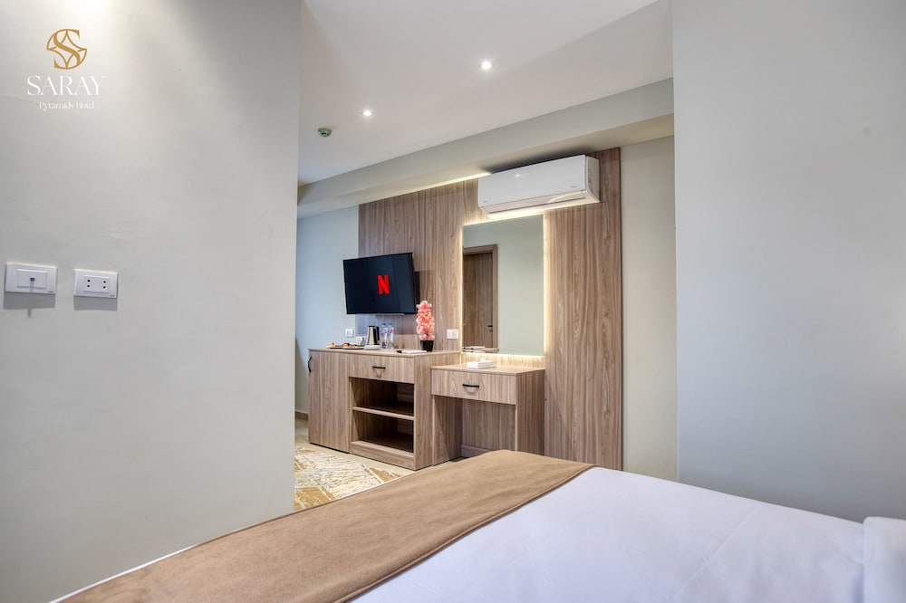 Standard Double or Twin Room - Photo 8