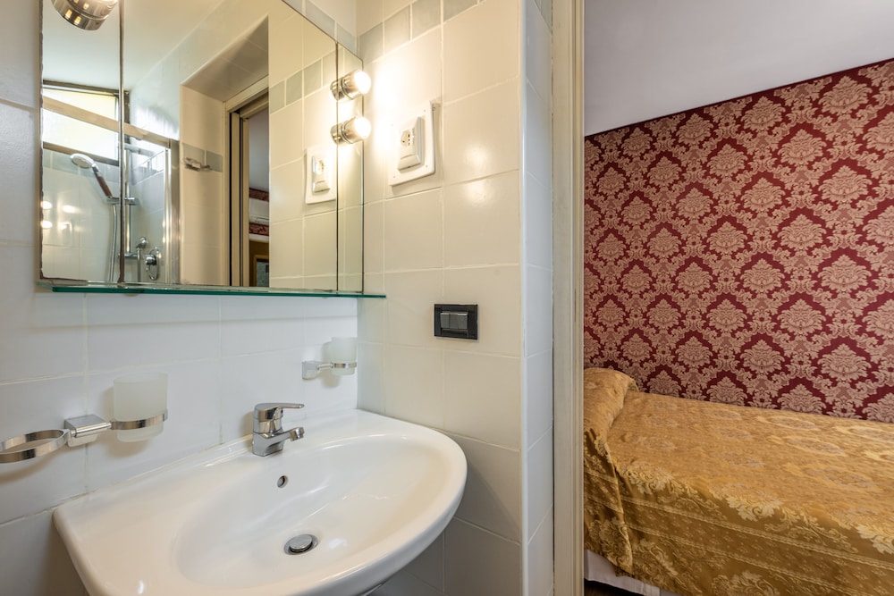 Single Room, Terrace photo 2