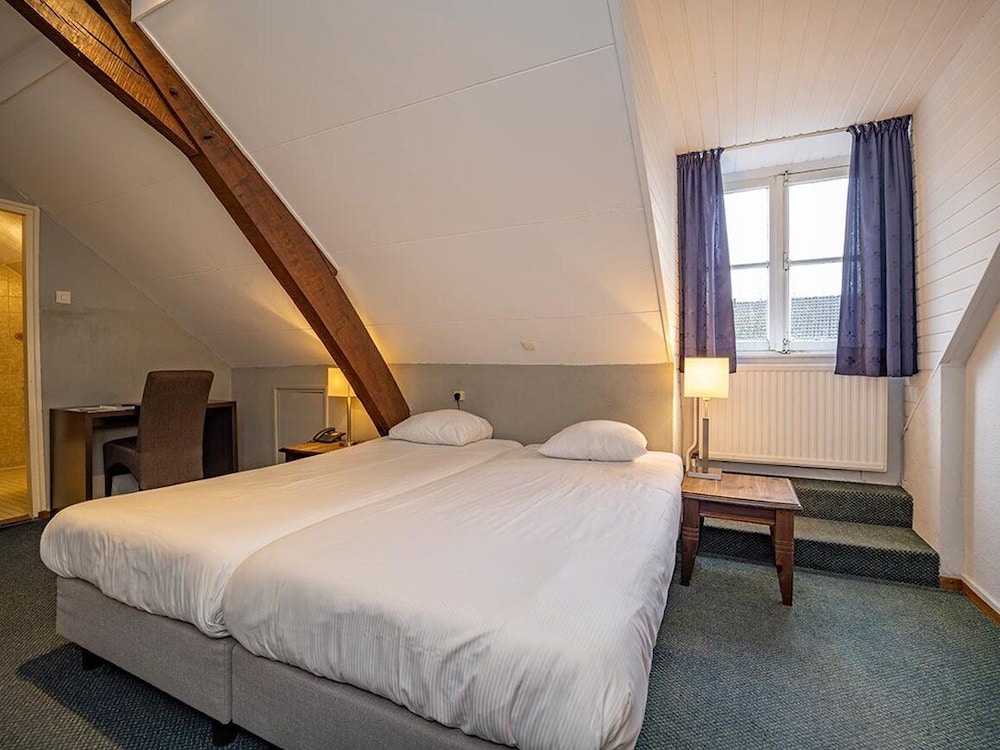 Standard Double Room - Photo 1