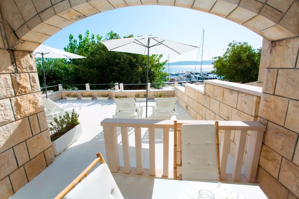 Apartment (Hope - 30m To The Sea & Seaview - A2()
