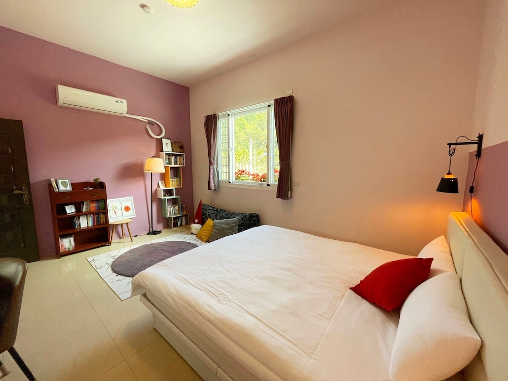 Double Room (Middle-size, Purple) photo 1