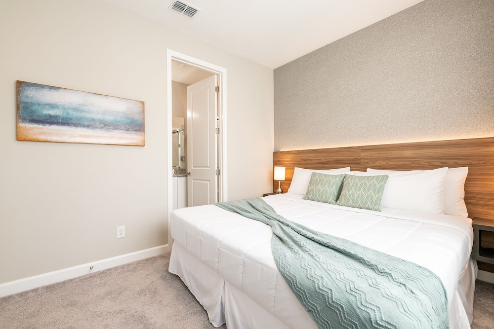 Deluxe Townhome