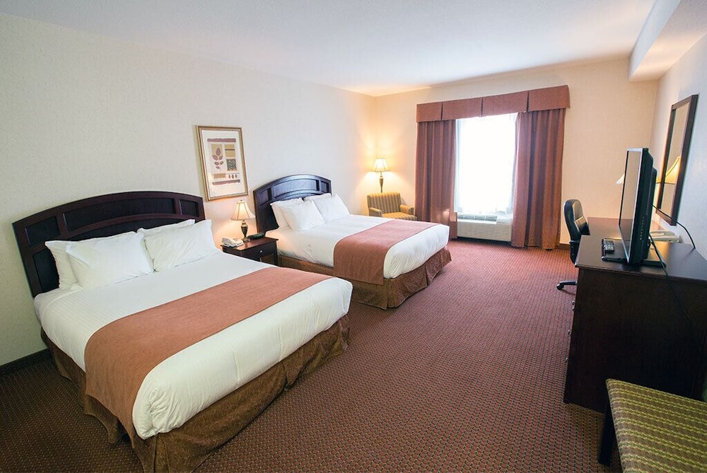Standard Double Room, 2 Queen Beds