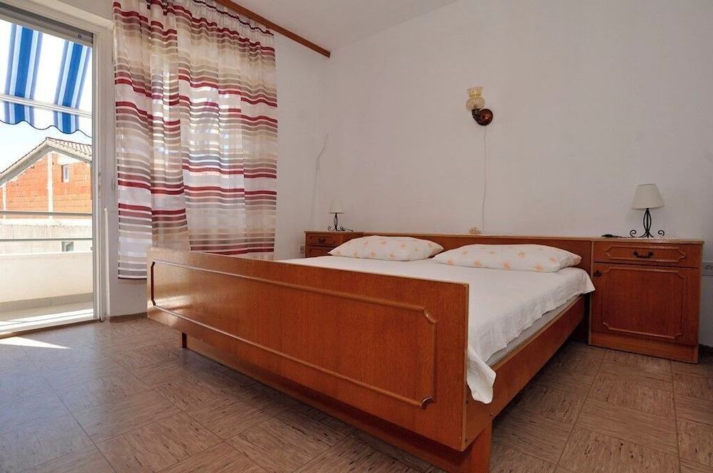 Apartment (A1)