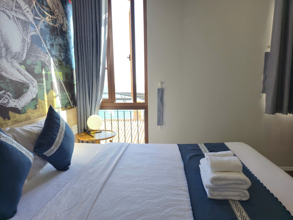 Family Quadruple Room, Beach View