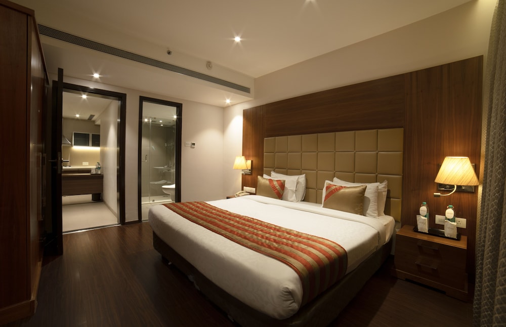 Premium Suite - Photo 8