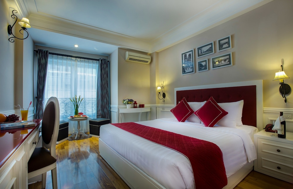 Junior Suite with window