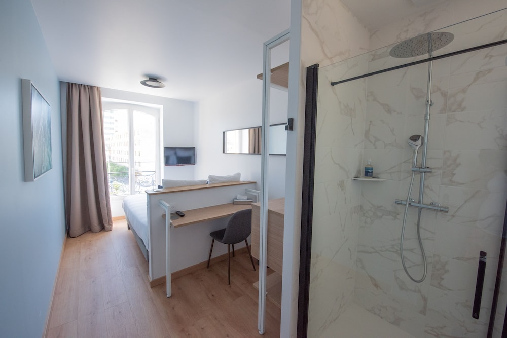 Premium Double Room, 1 Double Bed, Non Smoking photo 2