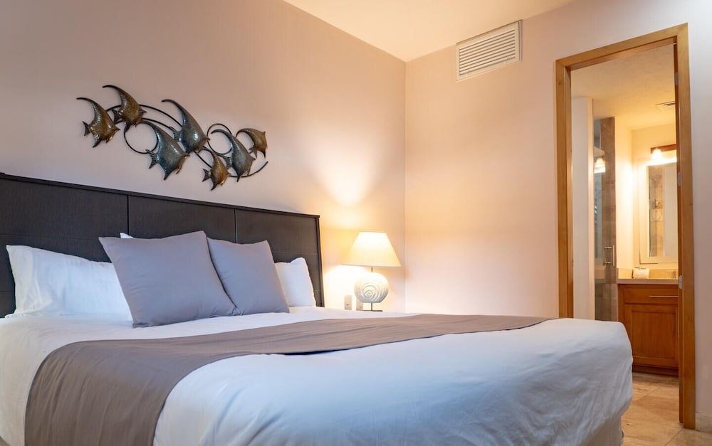 Condo, 1 King Bed with Sofa bed, Pool Access, Ocean View (#406-Not Pet Friendly)