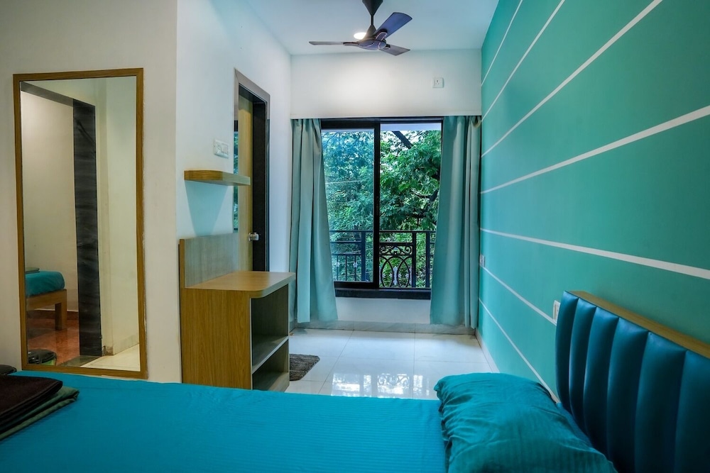 Deluxe Quadruple Room, 2 Double Beds, Balcony, City View