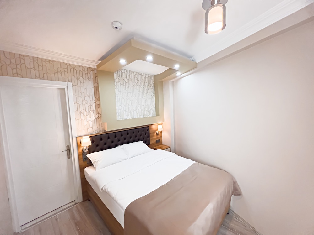 Deluxe Triple Room photo 1