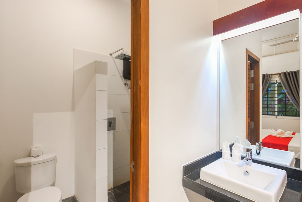Studio Apartment - Photo 2