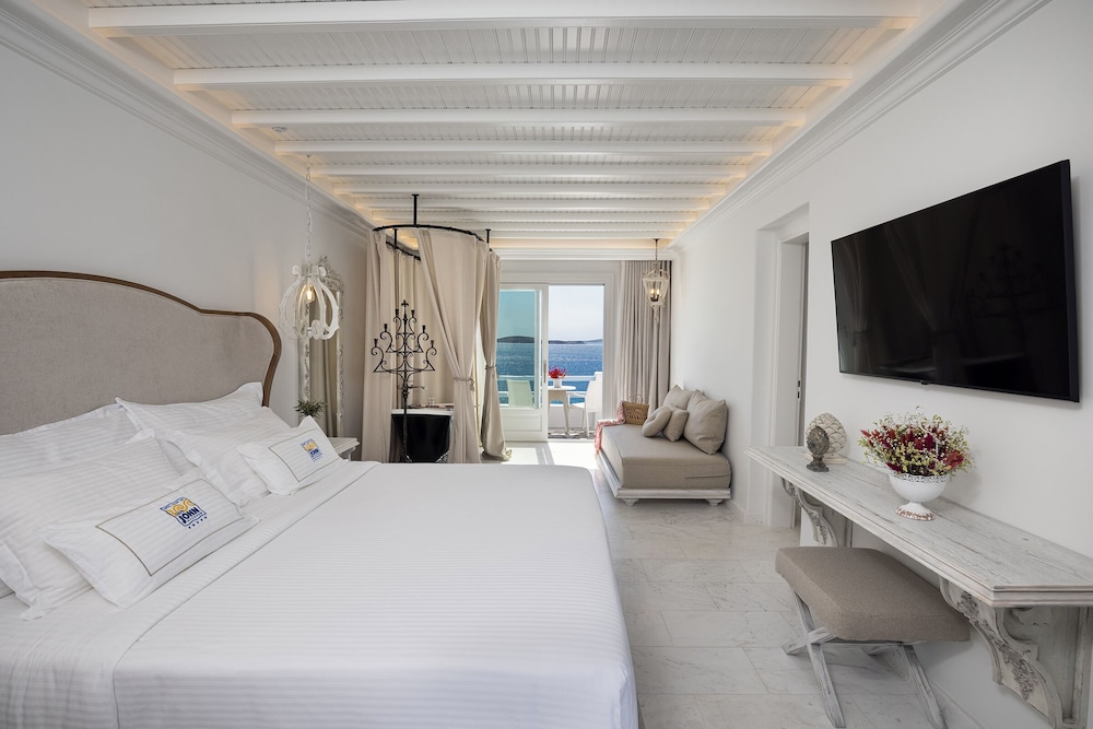 Signature Aegean Room with Sea View - Photo 10