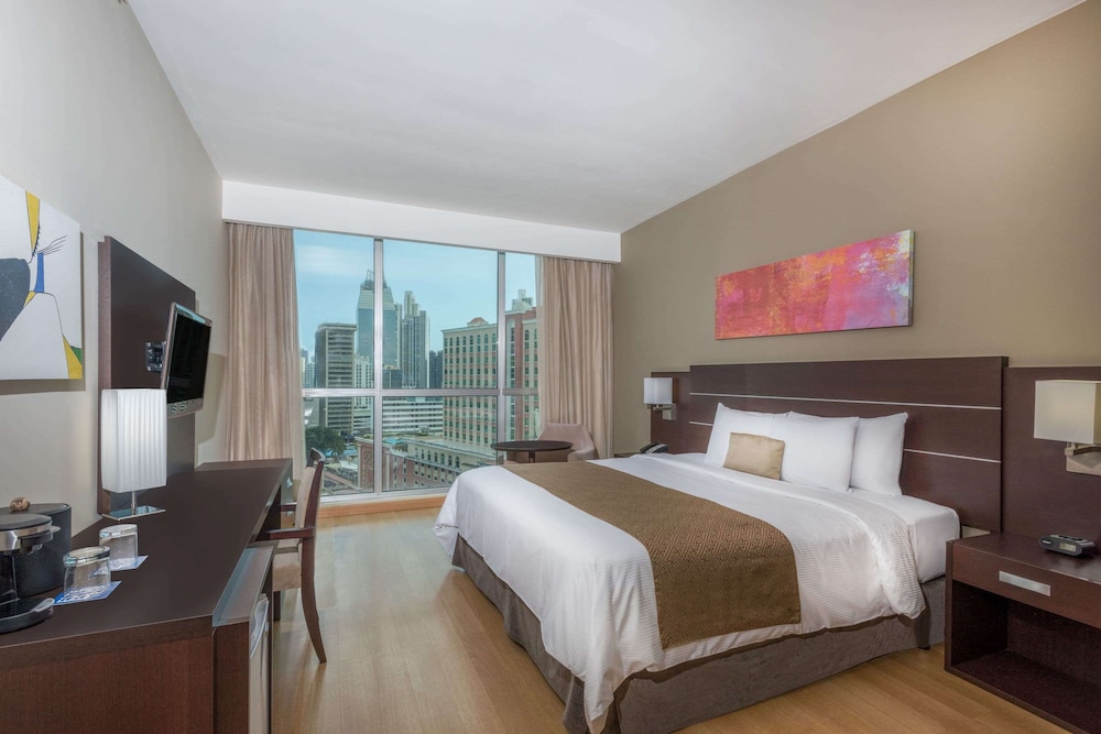 Exclusive Room, 1 King Bed, Accessible