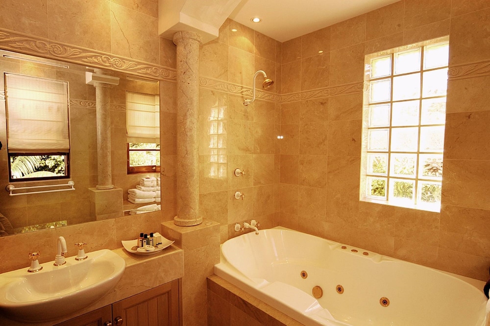 Spa Room photo 2