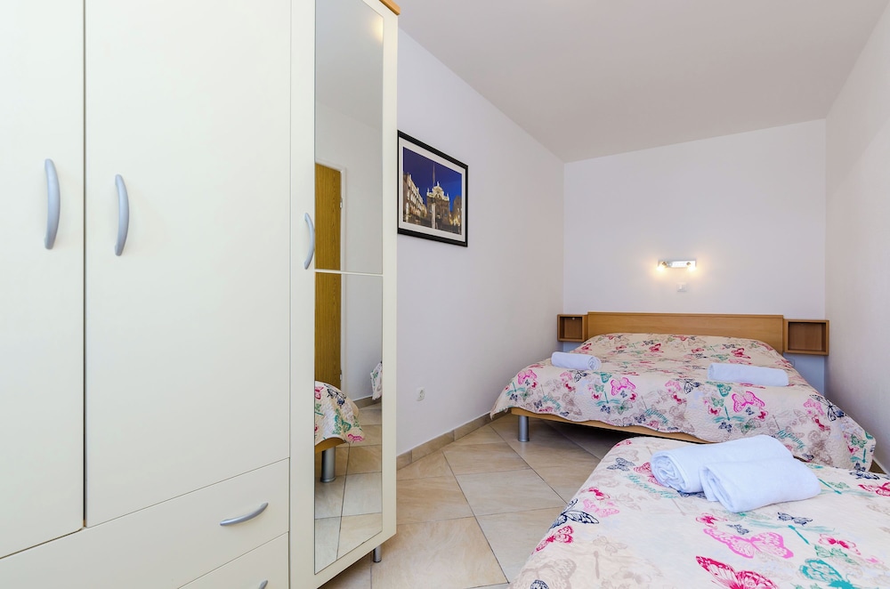 Apartment (One-Bedroom Apartment (3 Adults + 1 C) photo 1