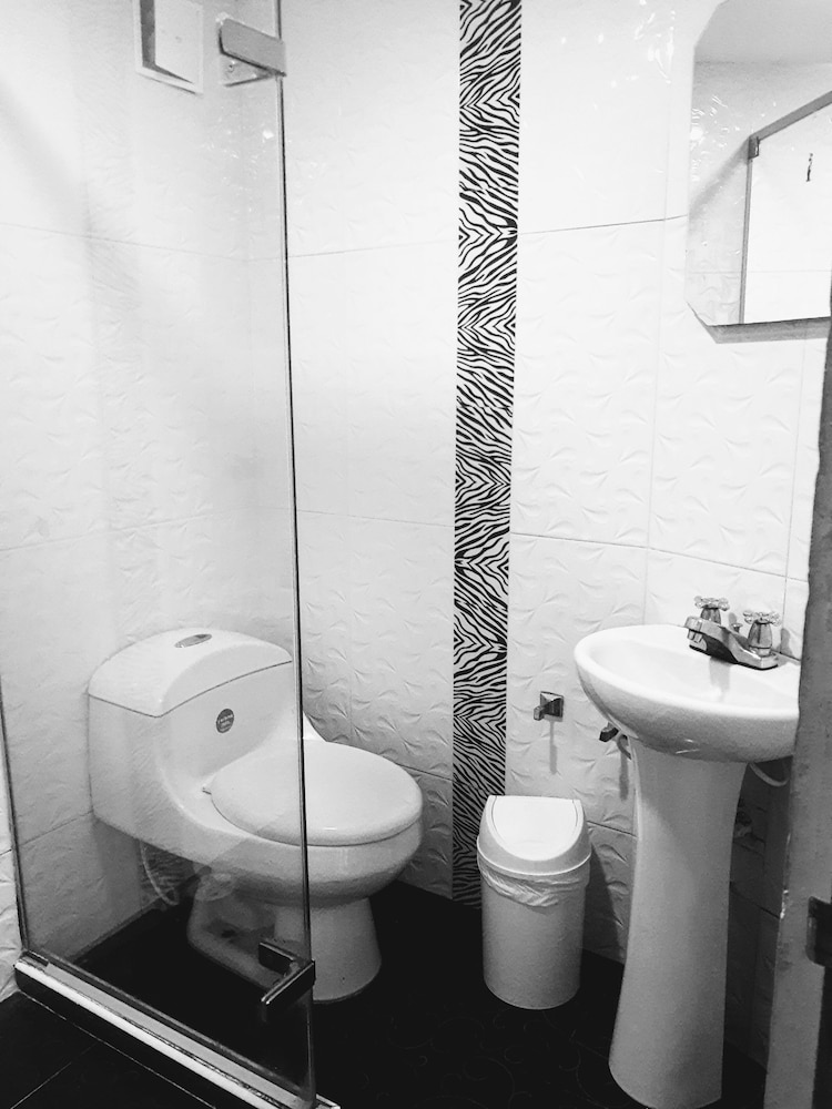 Family Apartment, Multiple Beds, Lake View (12A) photo 3
