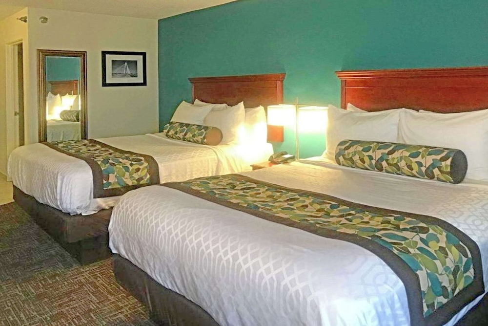 Standard Room, 2 Queen Beds, Non Smoking