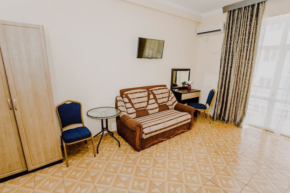 Triple Room photo 2
