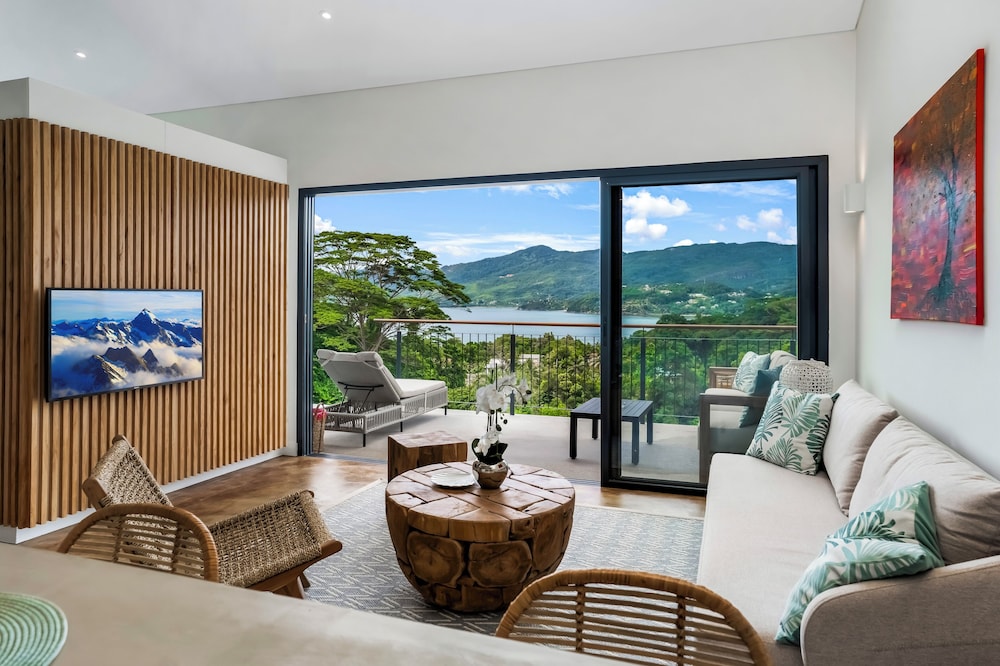 Luxury Villa, 1 King Bed with Sofa bed, Private Pool, Sea View