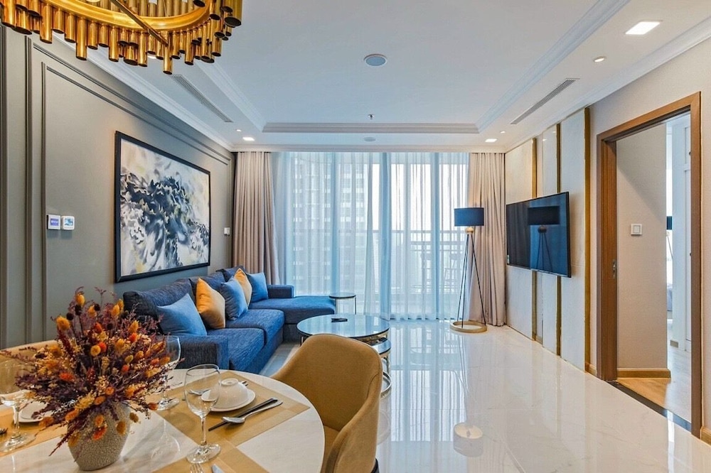 Royal Apartment, 2 Bedrooms, Balcony, River View photo 2