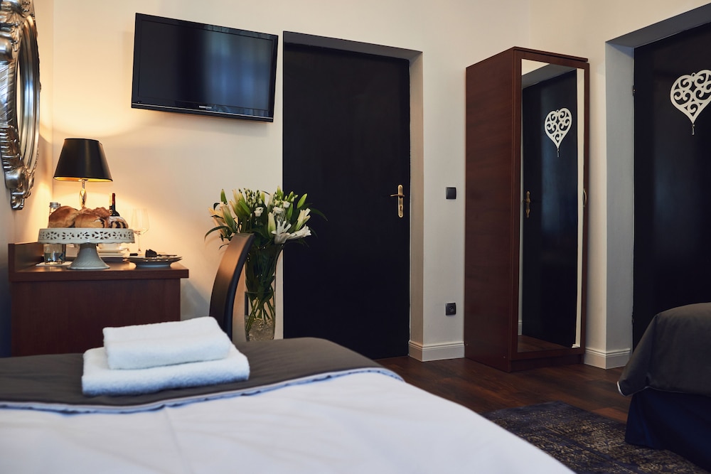 Economy Double Room Single Use, Non Smoking, City View photo 1