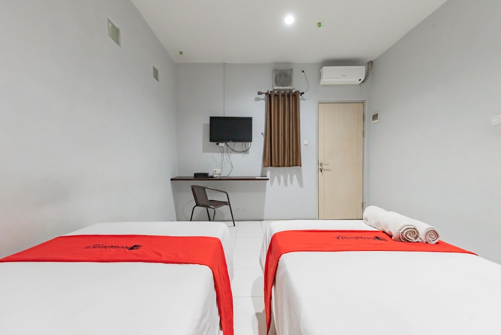 Twin Room - Photo 3