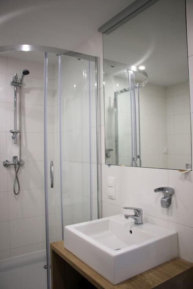 Triple Room - Photo 10