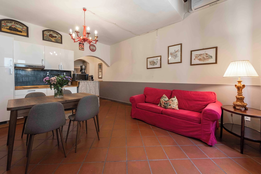 Comfort Condo, Balcony