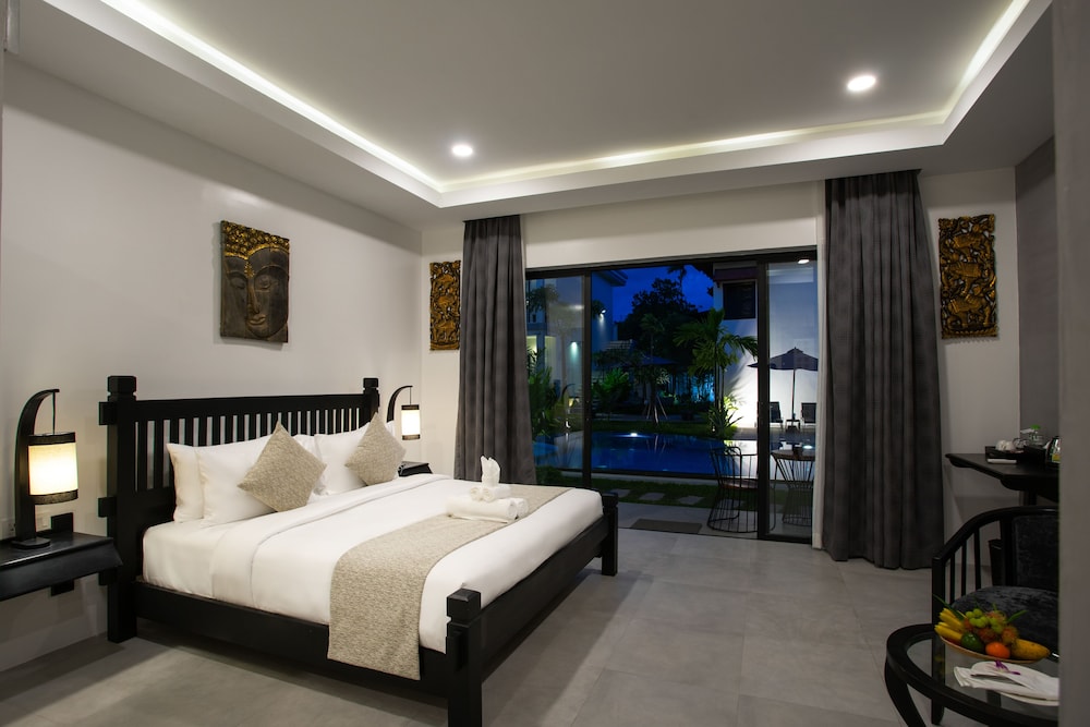 Suite With Pool Access - Free Pick Up
