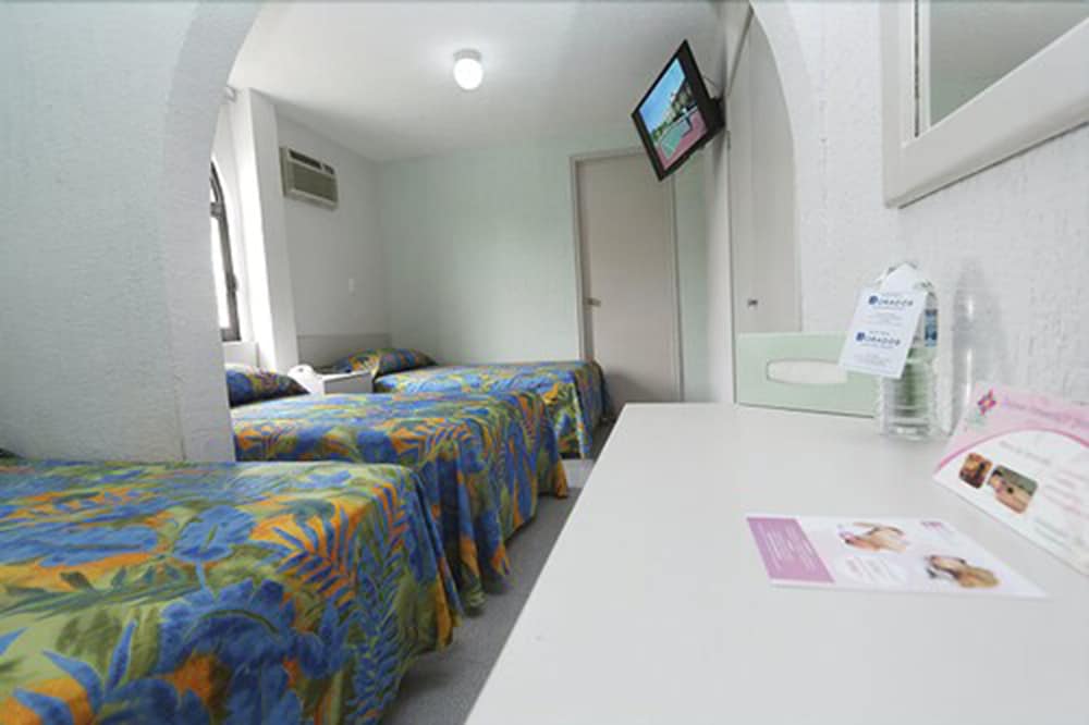 Quadruple Room "Tulipanes" photo 3