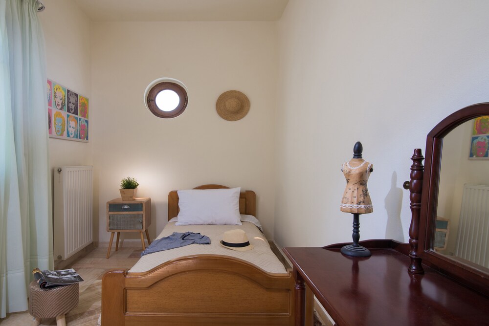 Petra Three Bedroom Luxury Suite photo 2