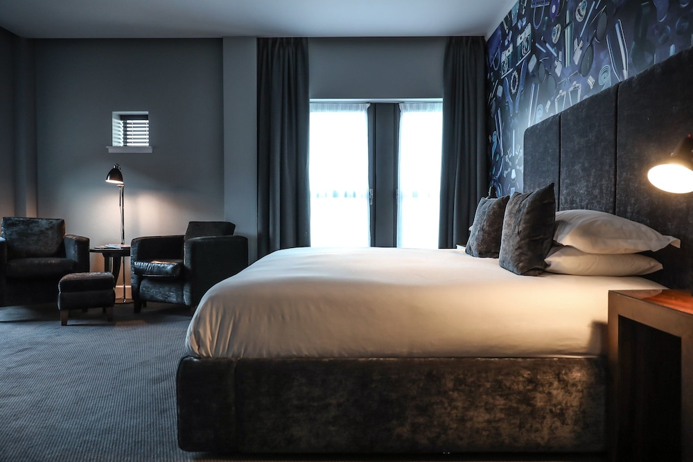 Club Deluxe Room - Photo 2