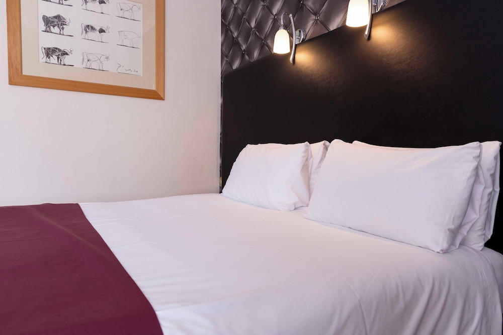 Double Room - Photo 22