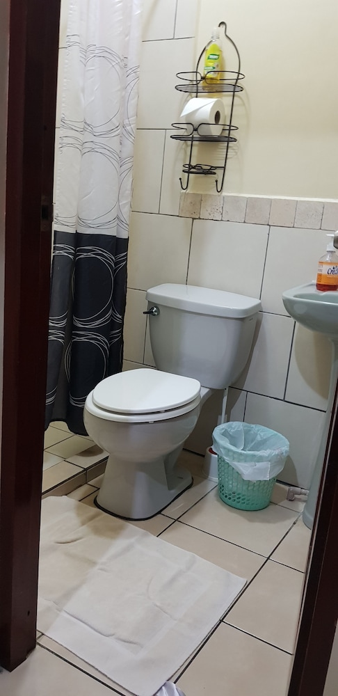 Twin Room - Photo 4
