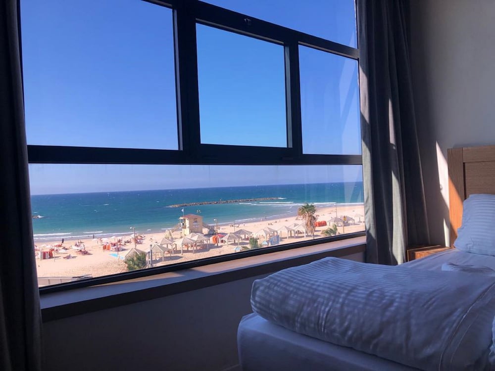 Boutique Family Beach View photo 3