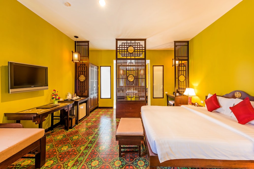 Deluxe Bungalow Sino King Room - Photo 7