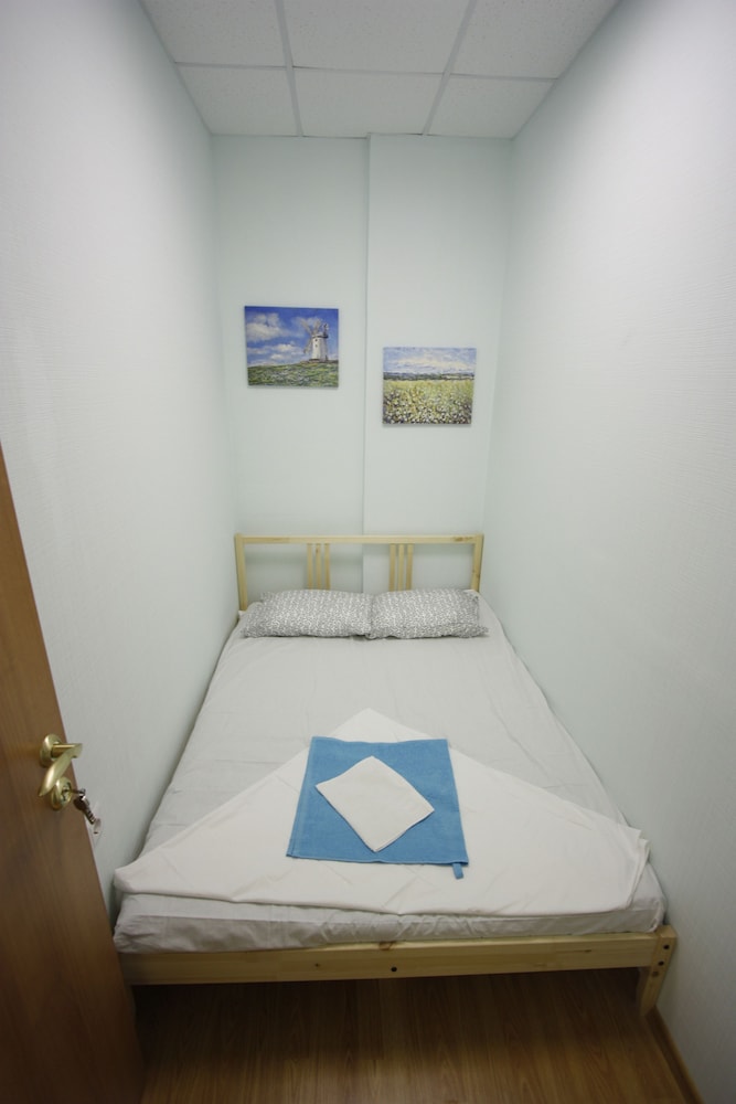 Basic Double Room, Shared Bathroom, No Windows