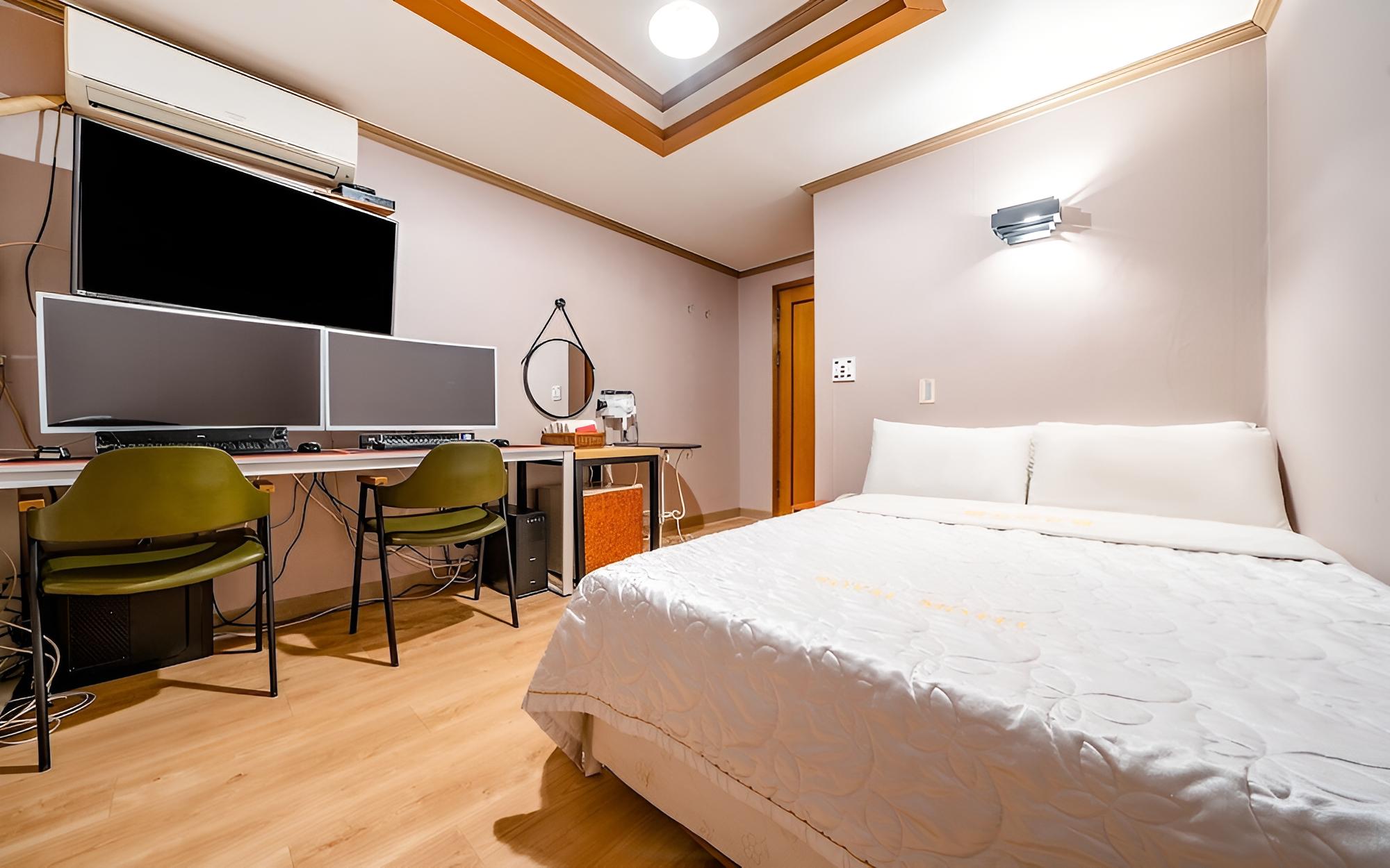 Room (Special room (Netflix Disney YouTube ) photo 2