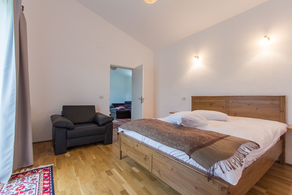 Suite, Mountain View photo 3