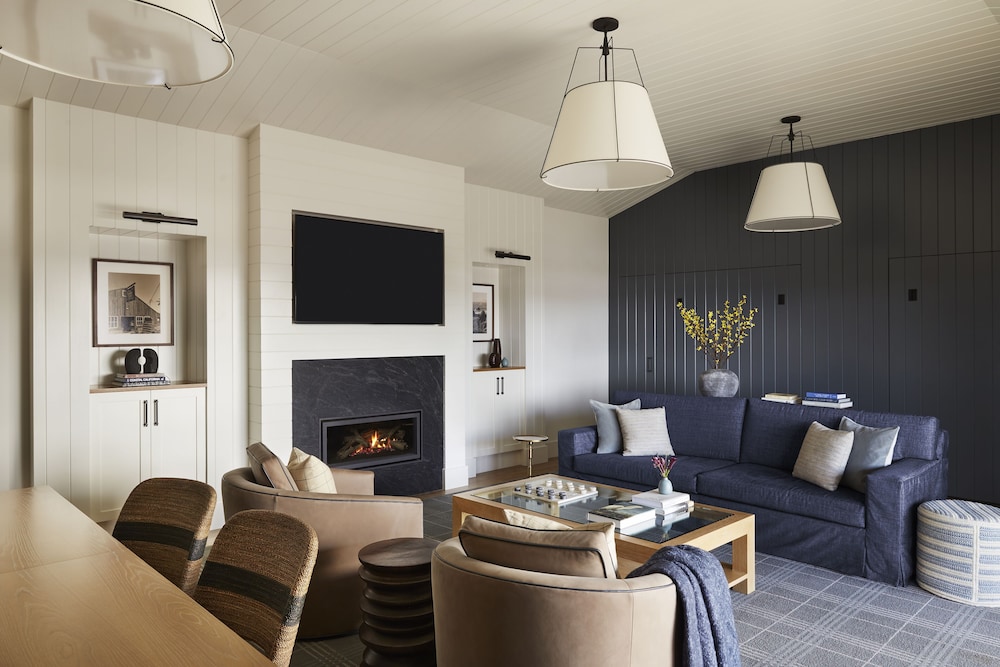 Room (Captains Quarters)